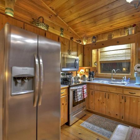 Hygge Haus Rustic Charm Cozy Beds And A Serene Location إليجاي المظهر الخارجي الصورة
