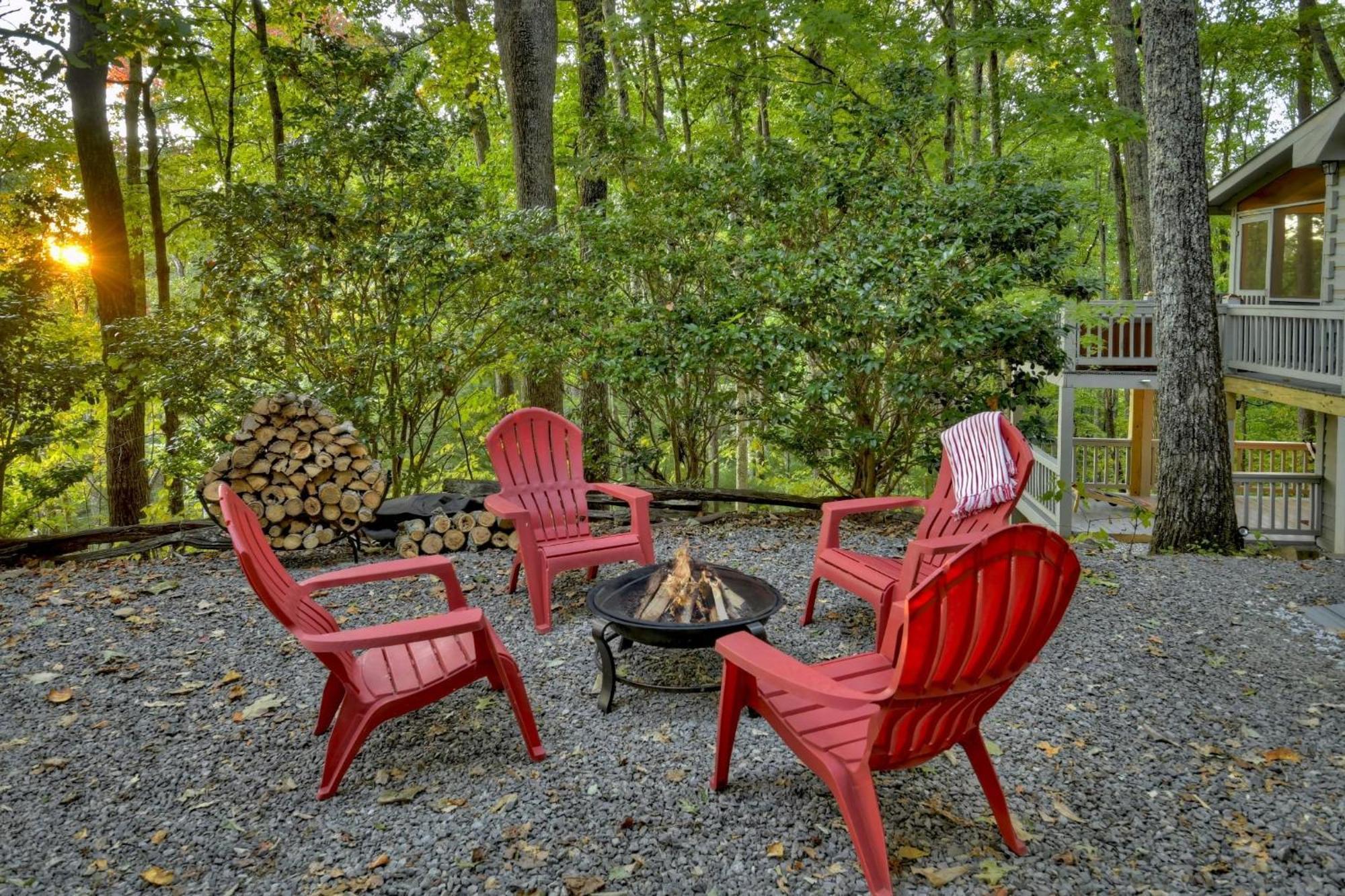 Hygge Haus Rustic Charm Cozy Beds And A Serene Location إليجاي المظهر الخارجي الصورة