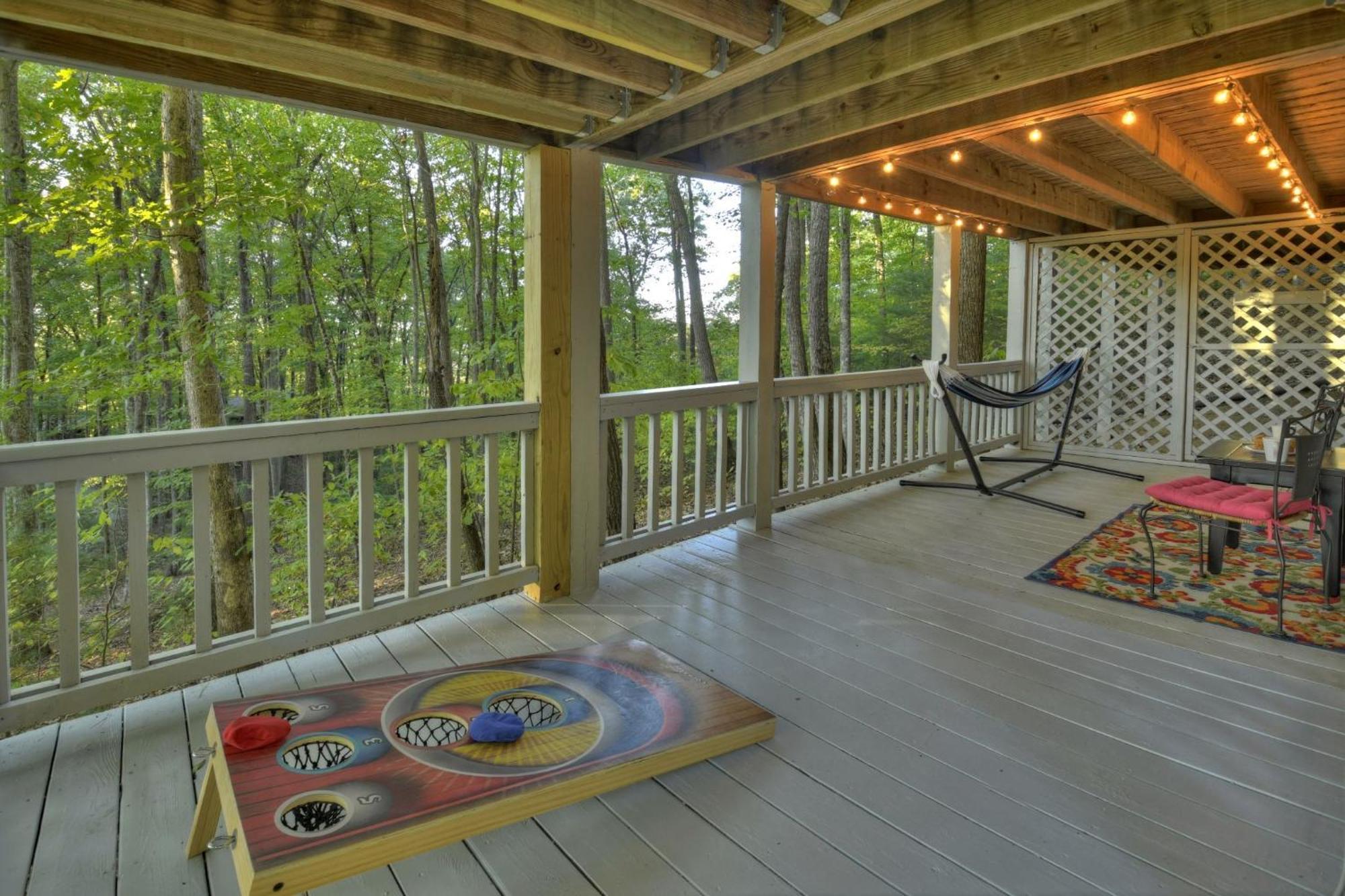 Hygge Haus Rustic Charm Cozy Beds And A Serene Location إليجاي المظهر الخارجي الصورة
